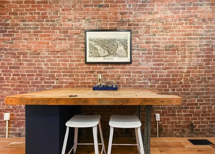Hostwise - The Lodi - Lower Lawrenceville, Beautiful! *